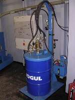 保定市九乾商貿(mào) 其他工業(yè)潤(rùn)滑油,工業(yè)潤(rùn)滑油,工業(yè)用清洗劑